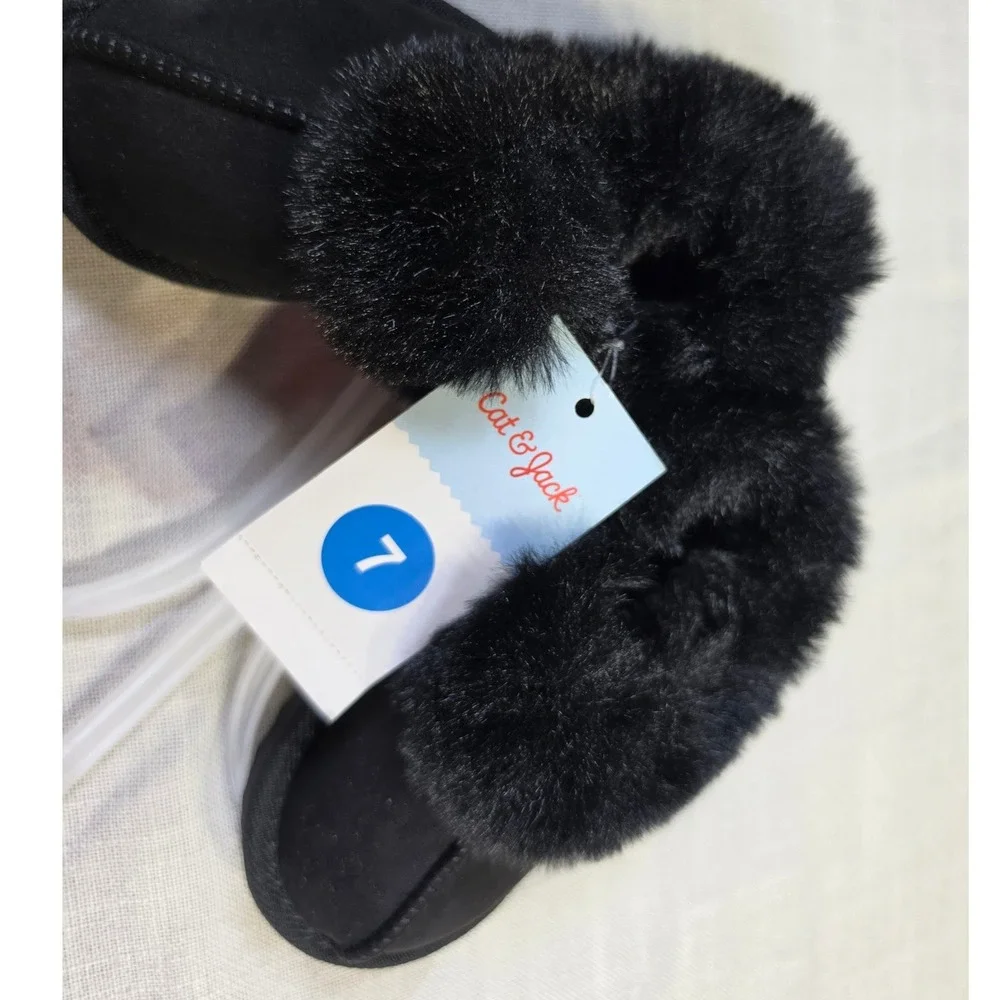 Cat & Jack Toddler Girls Black Faux Fur Trim Suede Slippers Size 7 NWT